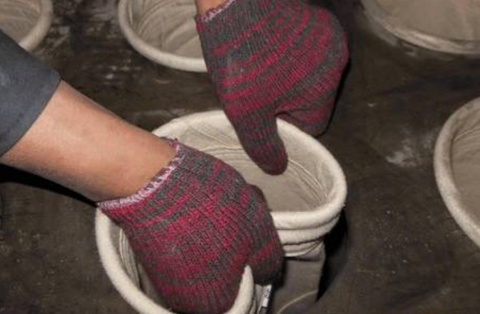 除塵濾袋安裝規(guī)范，正確安裝除塵布袋【圖文】