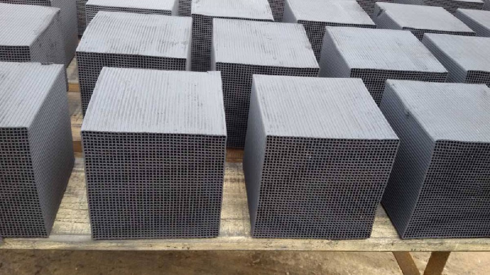 高溫環(huán)境下脫硝催化劑的靈活應(yīng)用，提升排放控制效率